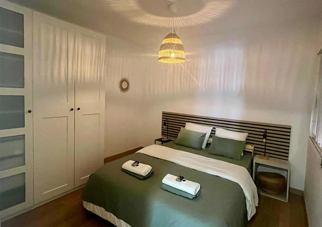 Penthouse Paradise Marbella - Jacuzzi & Sea Views! 0*,  スペイン