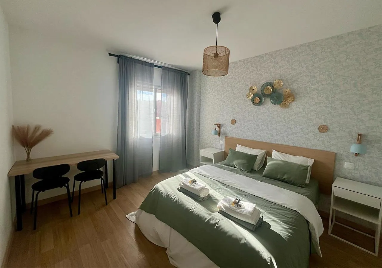 アパート Penthouse Paradise Marbella - Jacuzzi & Sea Views!