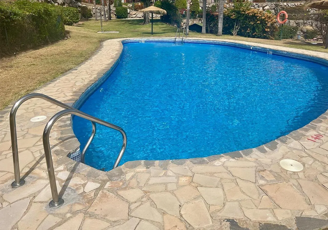 Penthouse Paradise Marbella - Jacuzzi & Sea Views!